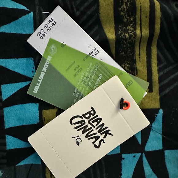 QuickSilver short NEW with tags - Picture 2 of 3